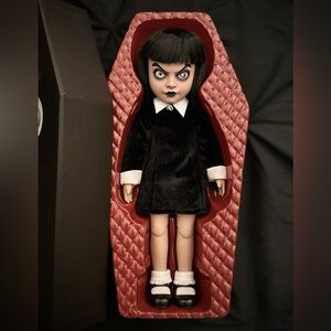 NWOT Mezco Return of the Living Dead Dolls "Sadie"